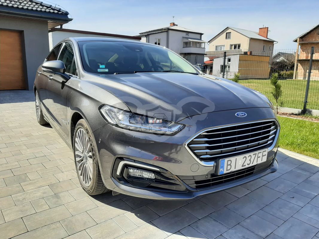 Ford Mondeo Mk5 2.0 Hybrid Titanium 2020