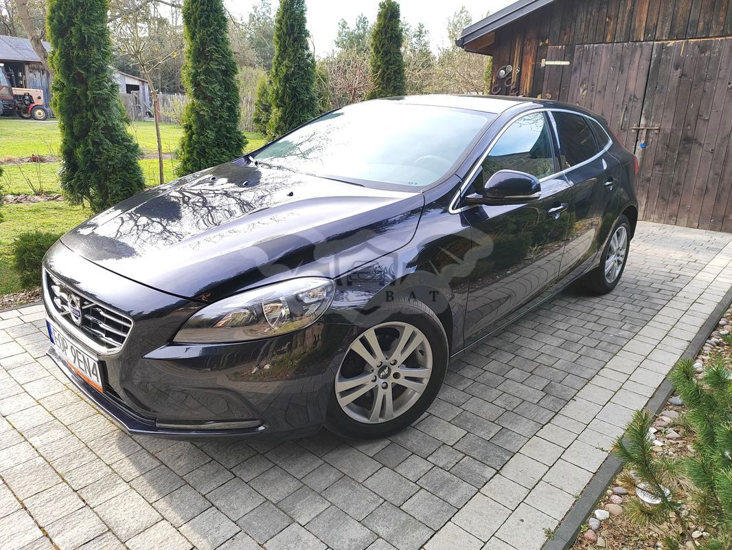 Volvo V40 II 2013