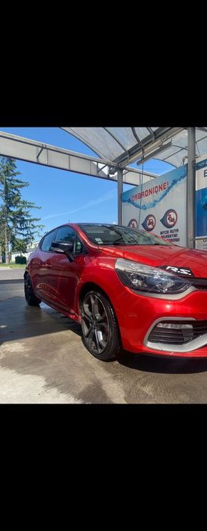 Renault Clio IV 1.6 R.S 200 EDC 2013
