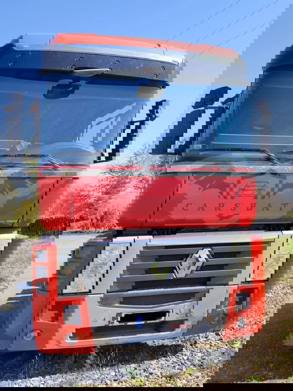 Renault Magnum 2013