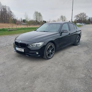BMW 3 Series F30/F31 318i Sport Line 2016