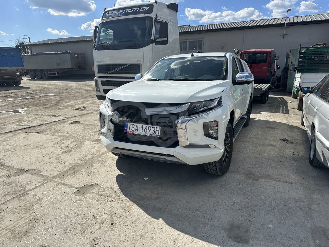 Mitsubishi L200 2020