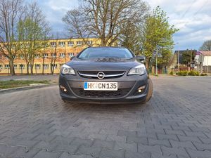 Opel Astra J 1.7 CDTI DPF Sports Tourer 2014