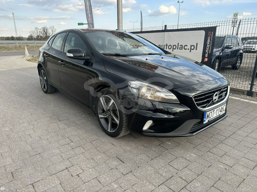Volvo V40 II 2013