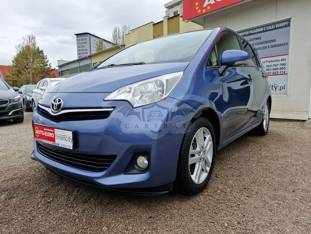 Toyota Verso-S 1.33 Premium 2013