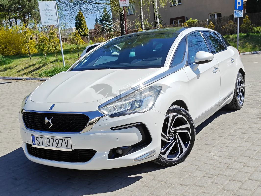 DS DS5 2015