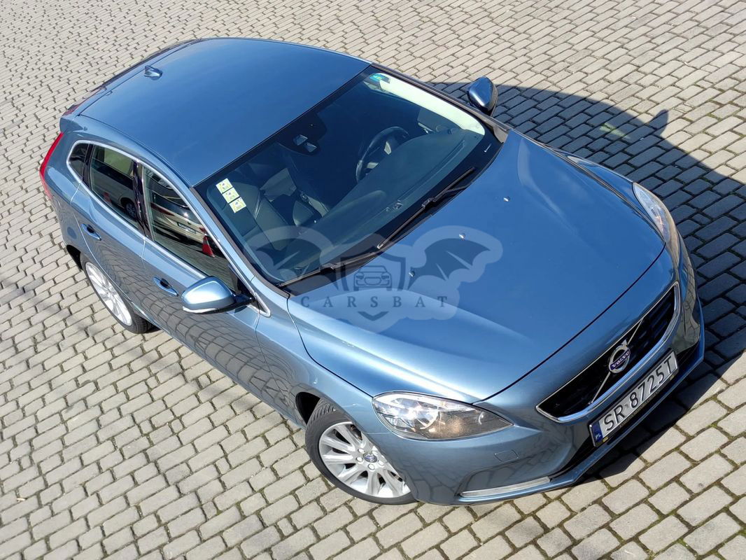 Volvo V40 II D2 Momentum 2013