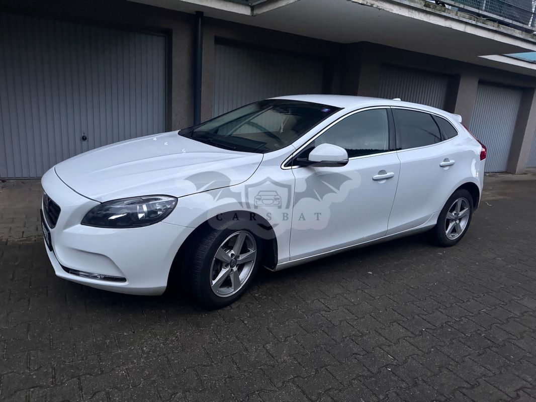 Volvo V40 II D3 Momentum 2013