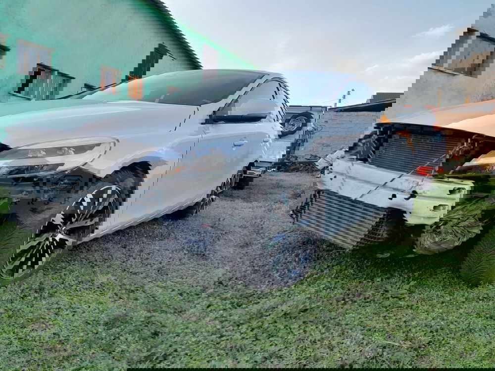 Volvo V40 II T2 Momentum 2019
