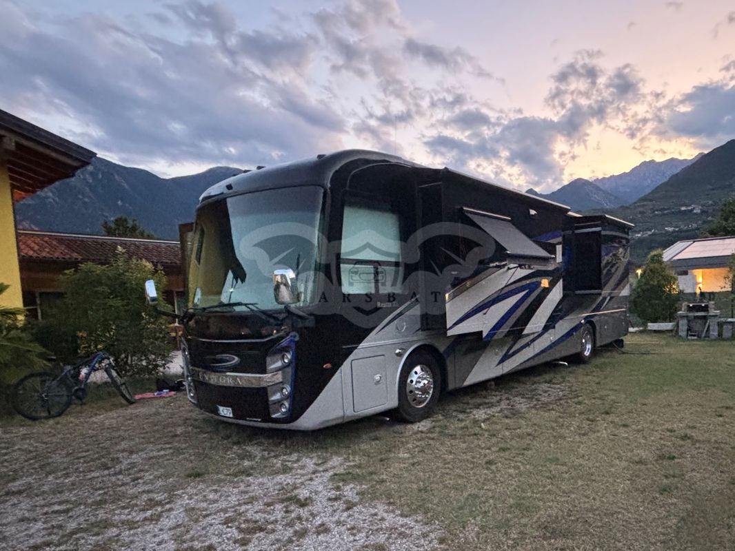 Entegra reatta xl  entegra reatta xl diesel pusher luksusowy kamper klasy a 2021