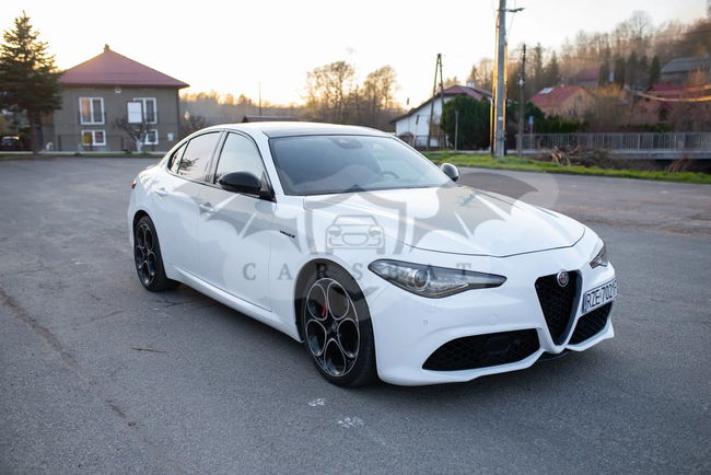 Alfa Romeo Giulia 2.0 Turbo 16V AT8 Veloce 2021