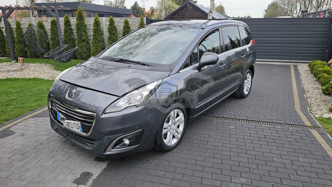 Peugeot 5008 I 1.6 BlueHDi Allure 7os 2014