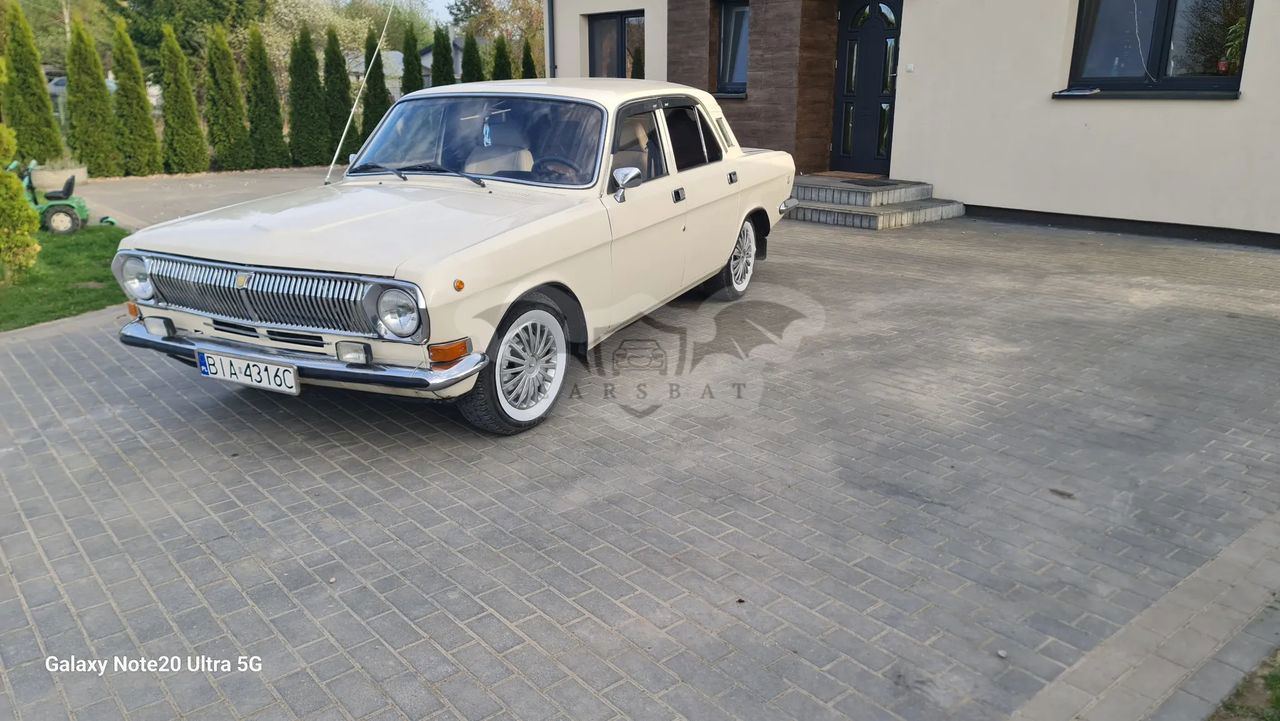 GAZ 2410 Volga 1988
