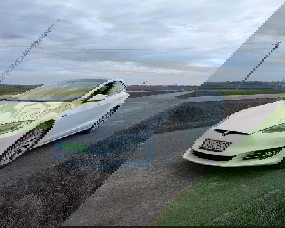 Tesla Model S 2017