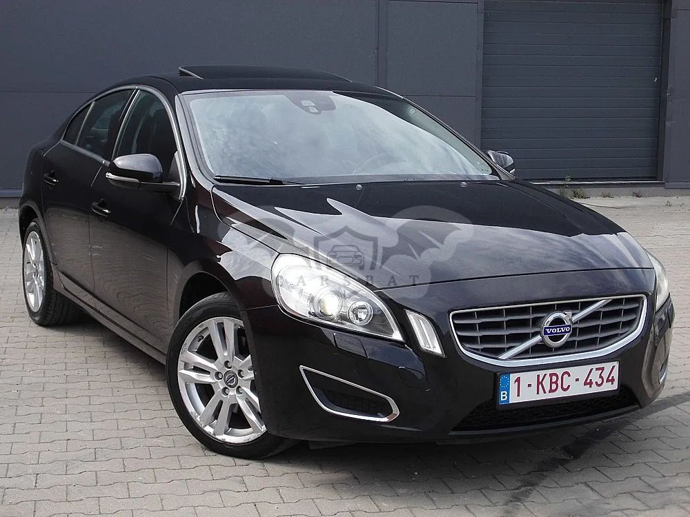 Volvo S60 II D3 2011