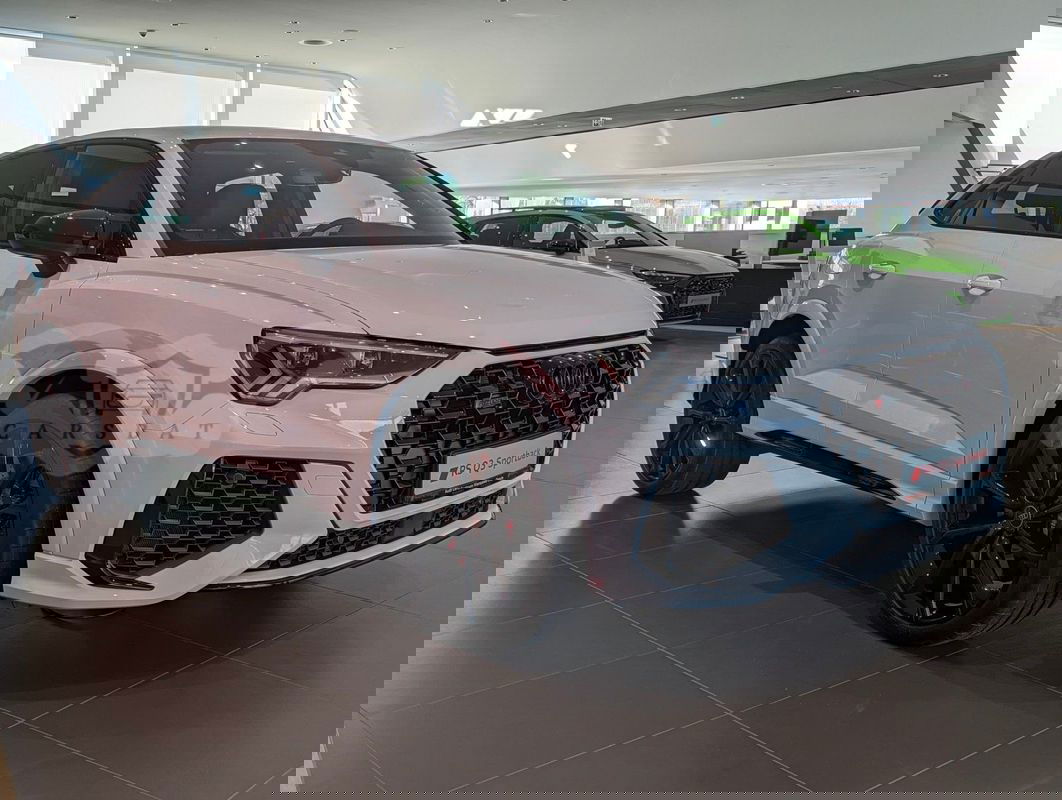 Audi RSQ3 2024