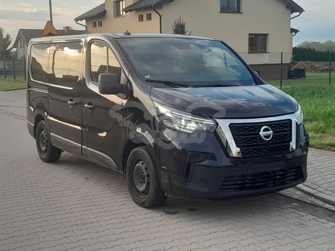 Nissan NV300 2021