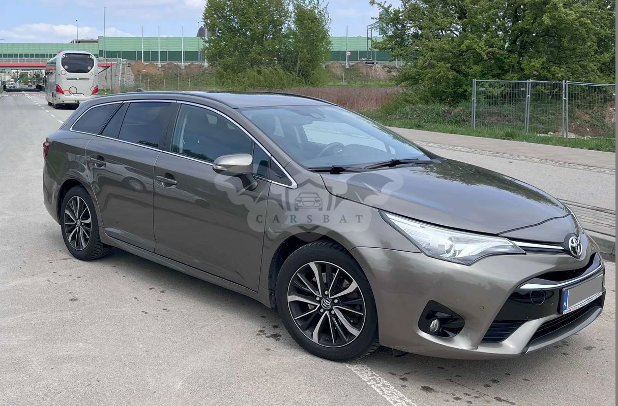 Toyota Avensis III 2.0 D-4D Premium 2017