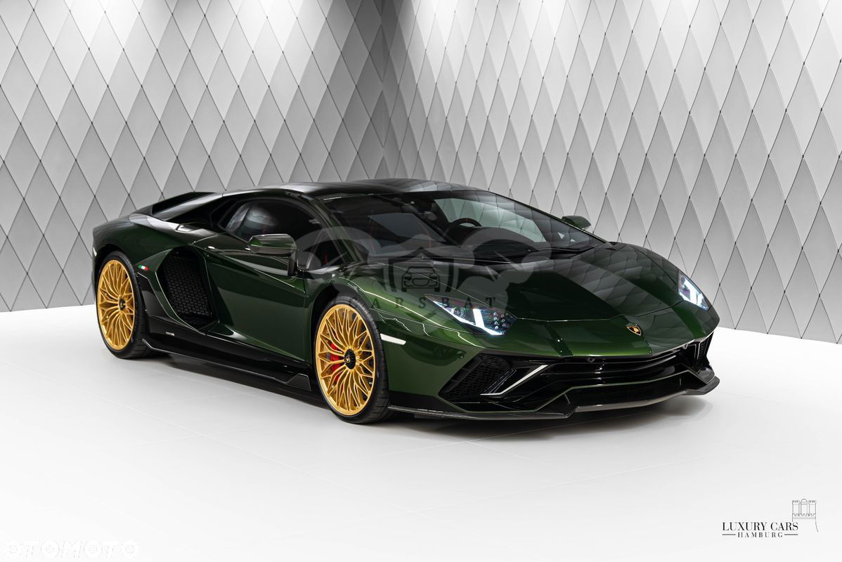 Lamborghini Aventador 2022