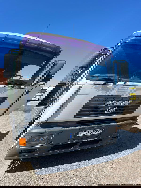 MAN F2000 2000