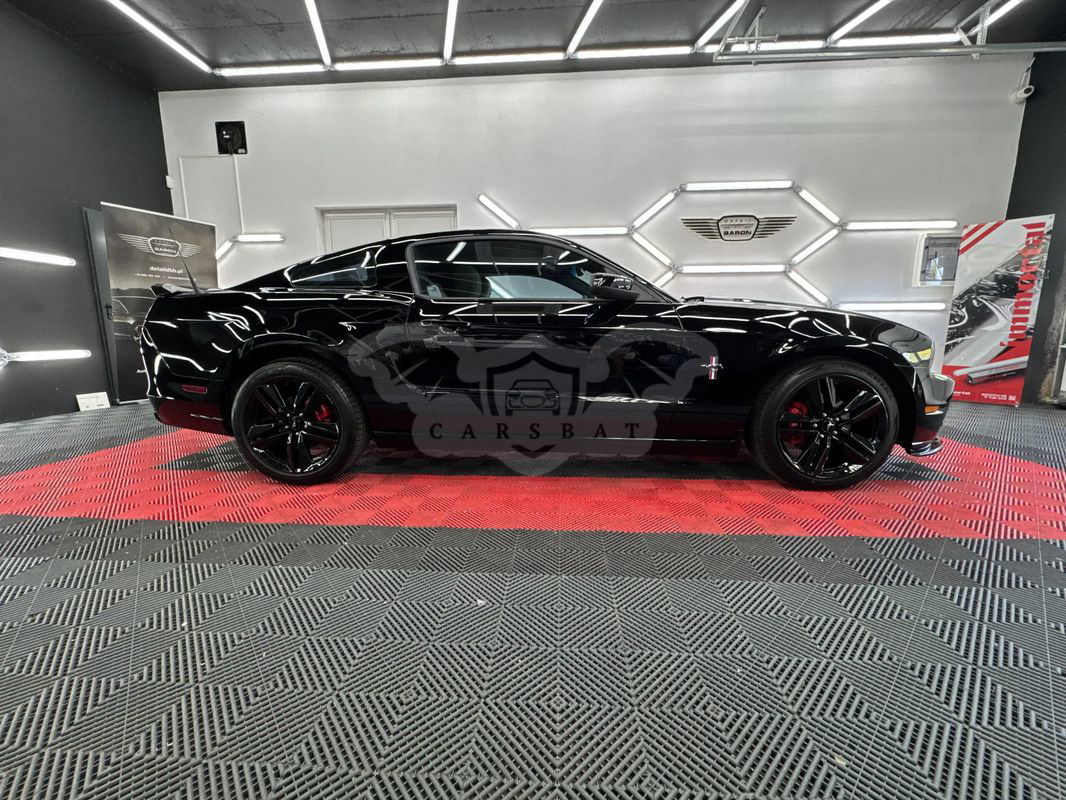 Ford Mustang 3.7 V6 2013