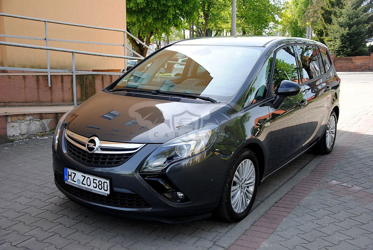 Opel Zafira C Tourer 1.4 Turbo Business Innovation 2016