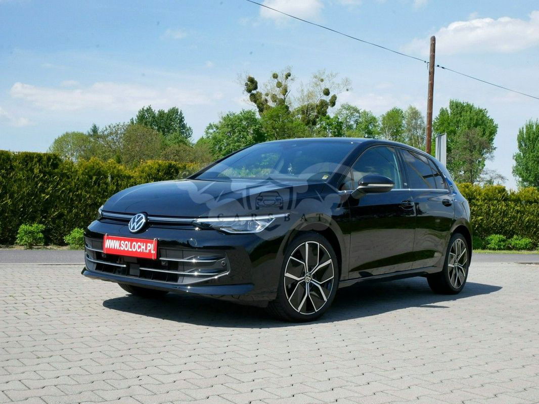 Volkswagen Golf VIII 1.5 eTSI OPF DSG Style 2024