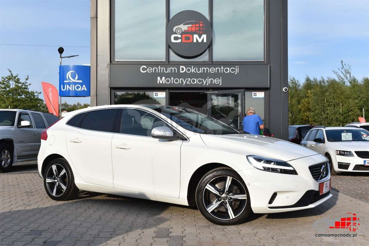 Volvo V40 II T3 Drive-E R-Design Momentum 2019