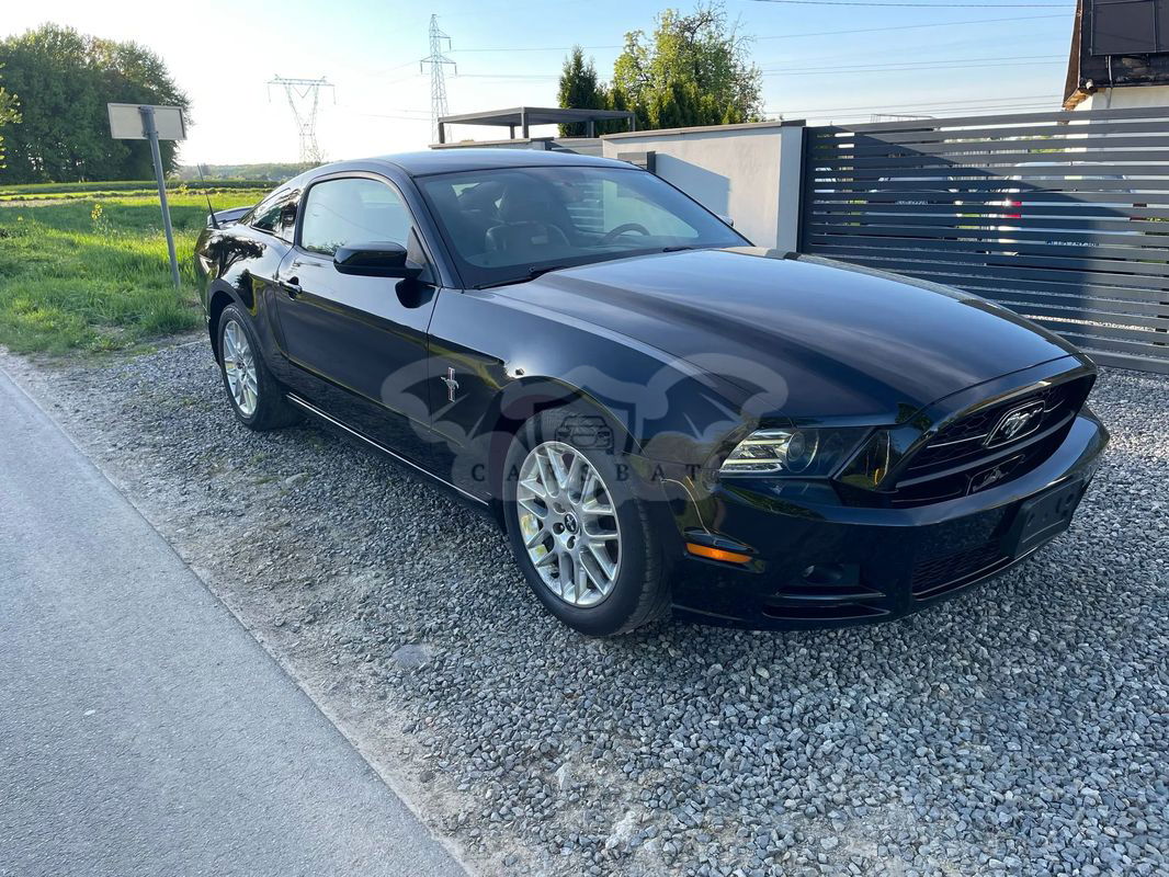 Ford Mustang 3.7 V6 Premium 2013