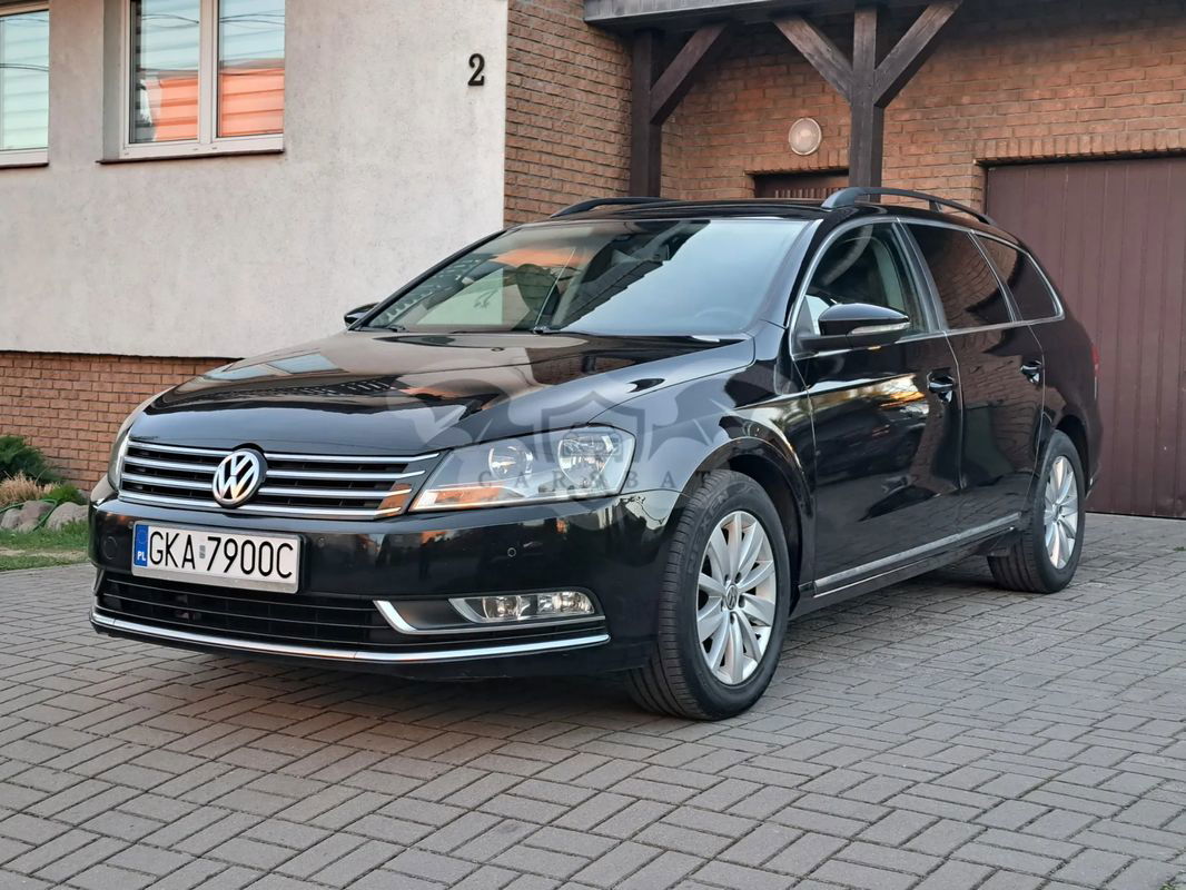 Volkswagen Passat B7 2.0 TDI DPF Trendline DSG 2011