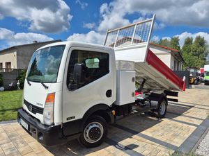Nissan Cabstar 2014