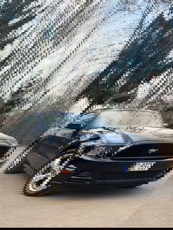Ford Mustang 3.7 V6 2013