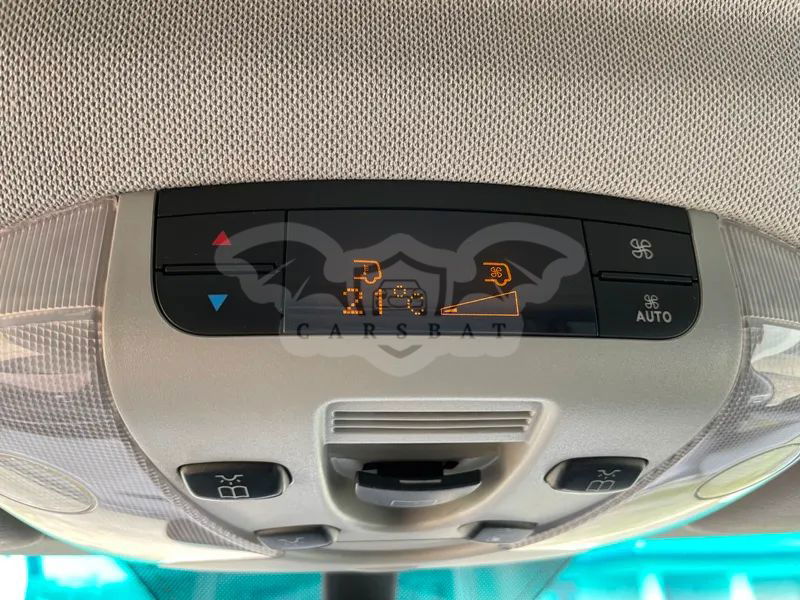 Mercedes-Benz Viano 2011