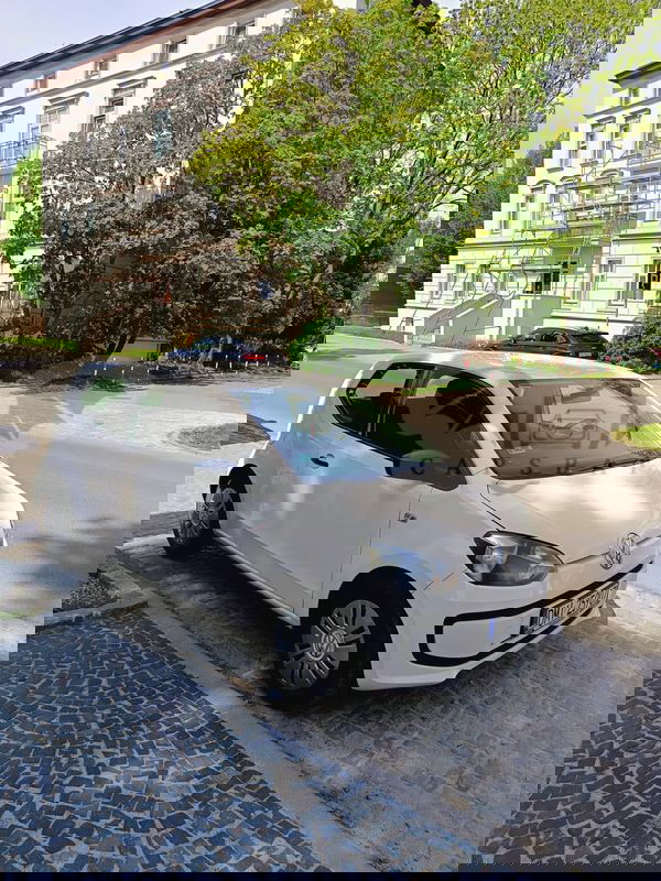 Volkswagen Up! 2012