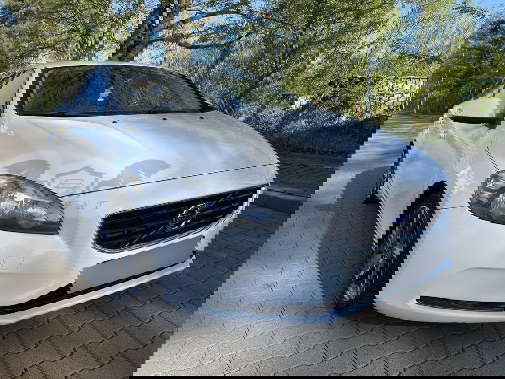 Volvo V40 II D2 Summum 2013