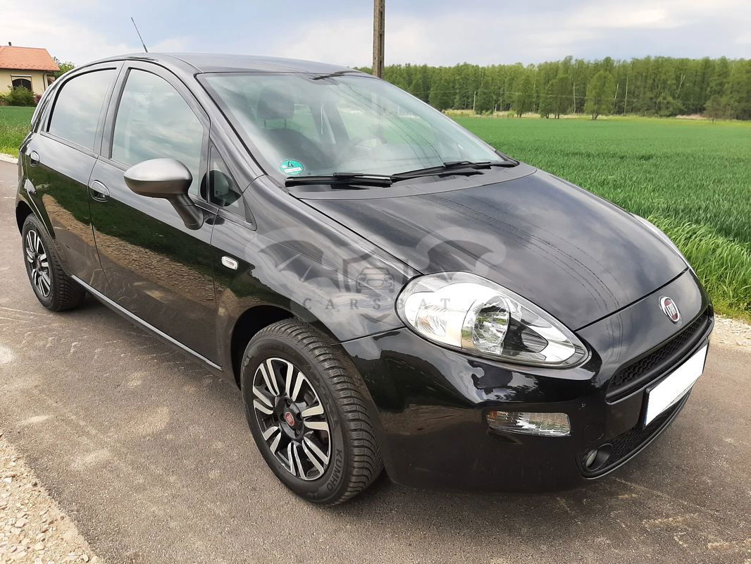 Fiat Punto 1.2 8V Young II 2015