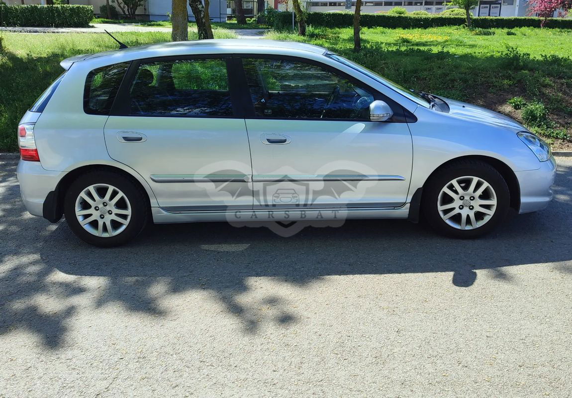 Honda Civic VII 1.6i ES 2004