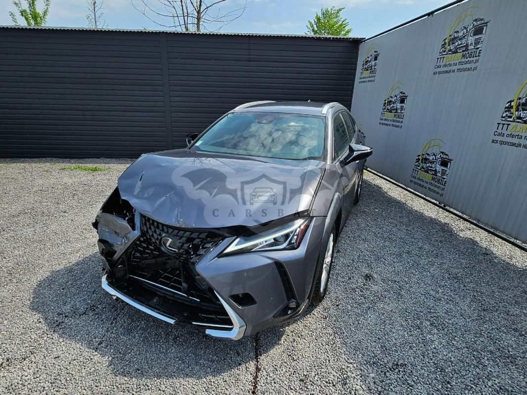 Lexus UX 2021
