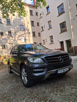 Mercedes-Benz ML W166 350 4MATIC BlueEFFICIENCY 7G-TRONIC Edition 1 2012