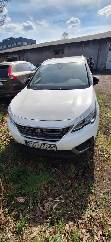 Peugeot 5008 II 1.2 PureTech Access 2017
