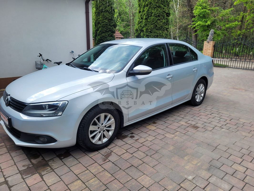 Volkswagen Jetta A6 1.2 TSI BlueMotion Technology Comfortline 2012