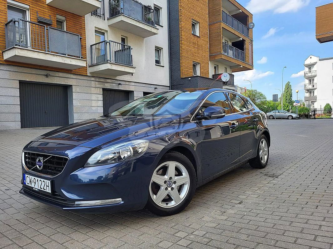 Volvo V40 II T3 Momentum 2013