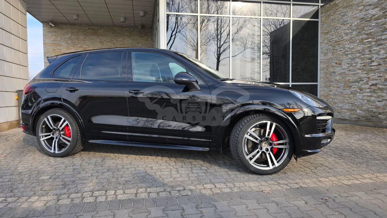 Porsche Cayenne II GTS Tiptronic S 2012