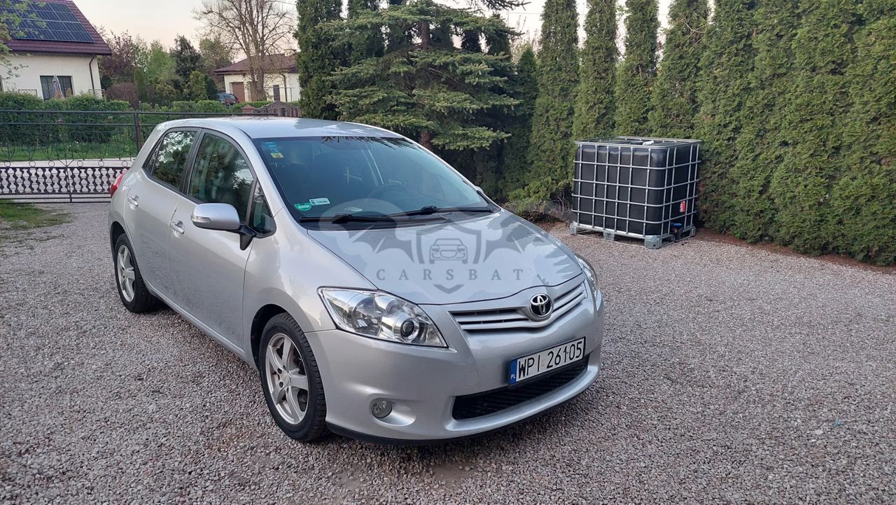 Toyota Auris I 1.6 Premium + MM 2012