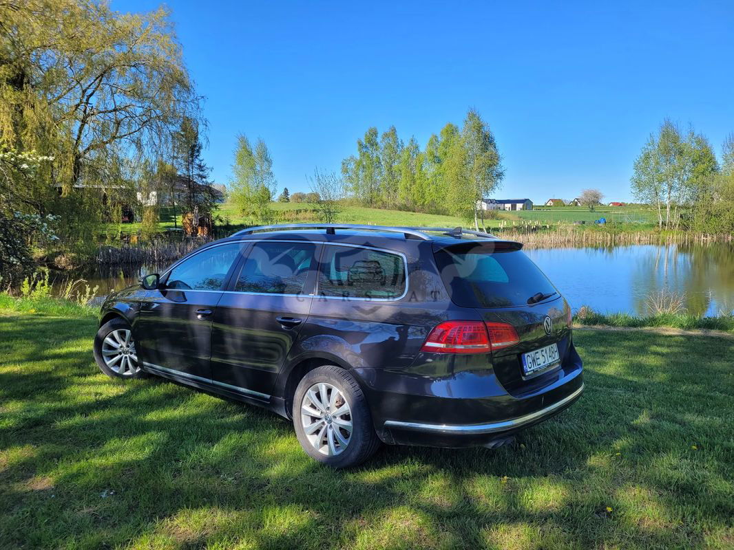 Volkswagen Passat B7 2.0 TDI Comfortline 2011