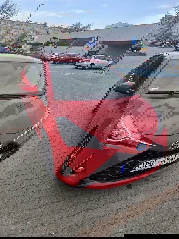 Toyota Yaris III Hybrid 100 Premium 2018