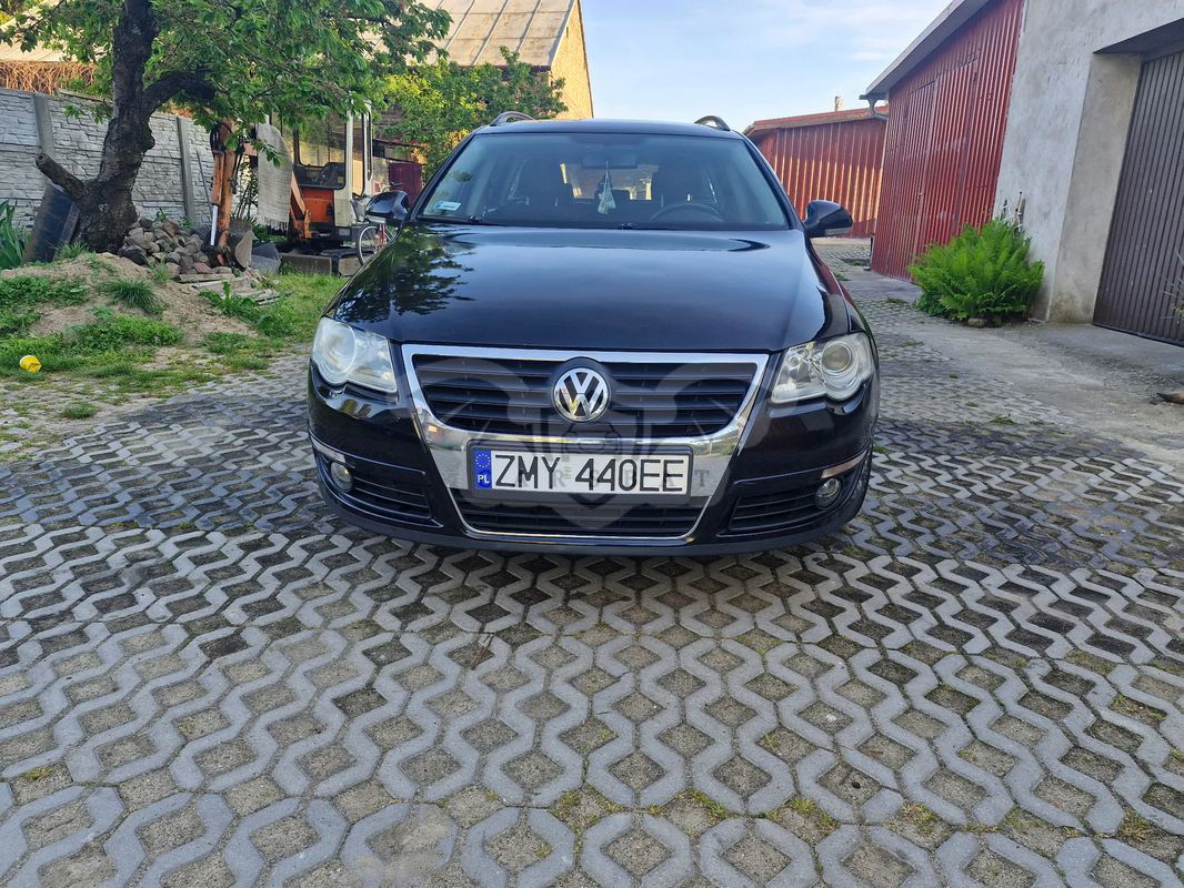 Volkswagen Passat B6 Variant 1.9 TDI DPF BlueMotion 2006