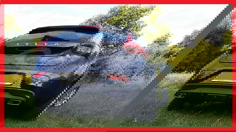 Volvo V40 II D2 R-Design Summum 2013