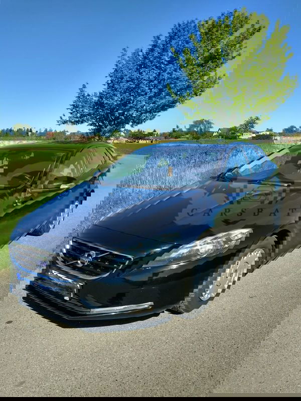 Volvo V40 II D2 Kinetic 2013