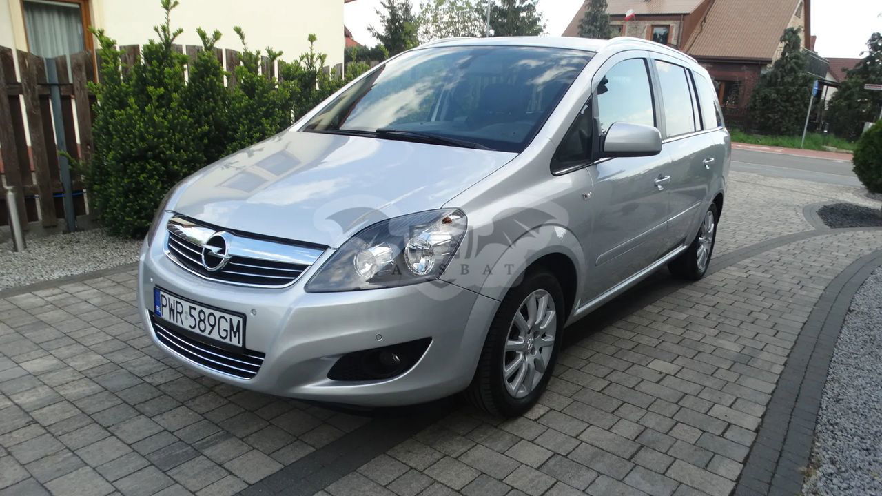 Opel Zafira B 1.8 Cosmo 2013